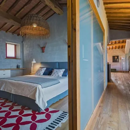 Riecine Villa *